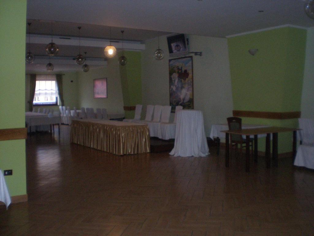 Hotel Picok Ðurđevac Exterior foto